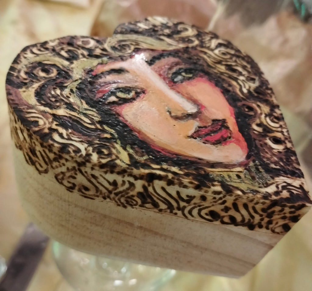 Scatolina di legno cuore